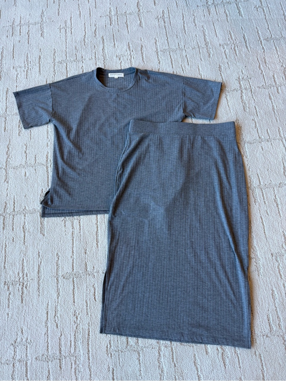 DownEast Gray Ribbed Short Sleeve Tee and Skirt Medium